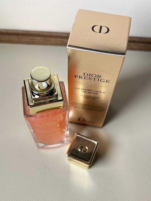 Сироватка для обличчя Dior La Micro-Huile de Rose Advanced