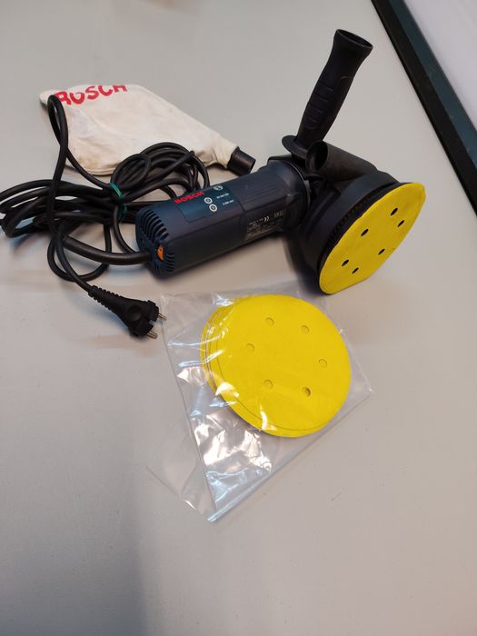 Lixadeira excêntrica Bosch  GEX 150 ACE com regulação de velocidade