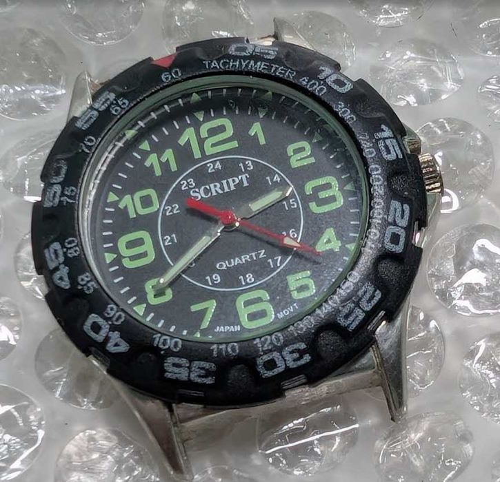 Классические часы дайвера диаметром 40мм, рабочие. Новая батарея