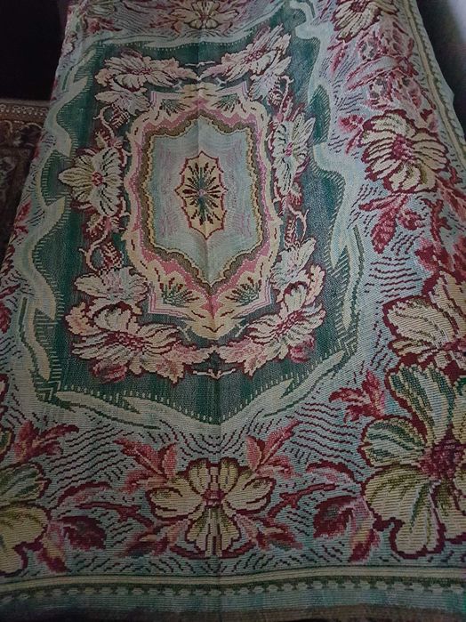 Duża narzuta kapa 185 x142 w bdb stanie możliwa wysyłka