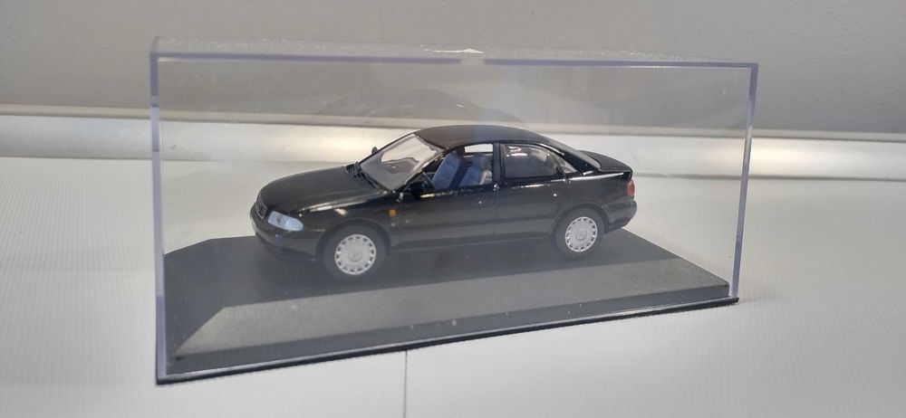Audi A4 B5 (Typ 8D) Minichamps 1:43