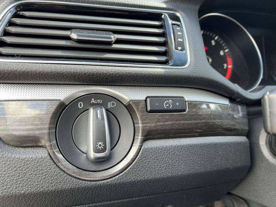 VW Passat SE 2018