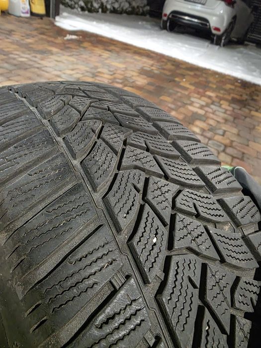 Opony zimowe 215/60 R-16 z oryginalnymi felgami stalowymi grupy vag
