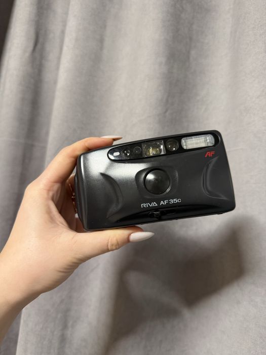 Плівковий фотоапарат Minolta Riva AF 35c | 35mm | Автофокус