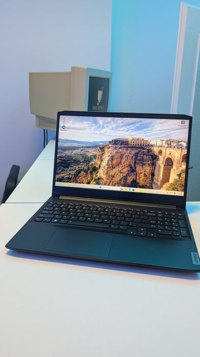 Laptop Lenovo IdeaPad Gaming 3 15ACH6 R5-5600H/16Gb/GTX1650/512Gb
