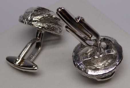 Srebrne spinki ciekawe ozdoby