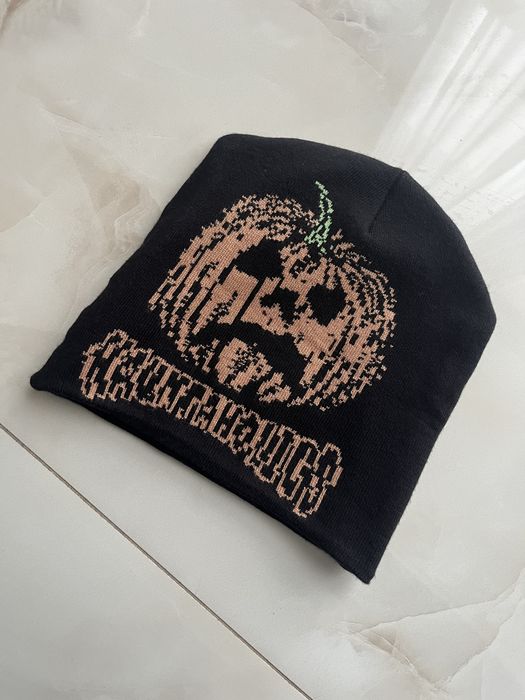 шапка Haunted Mound