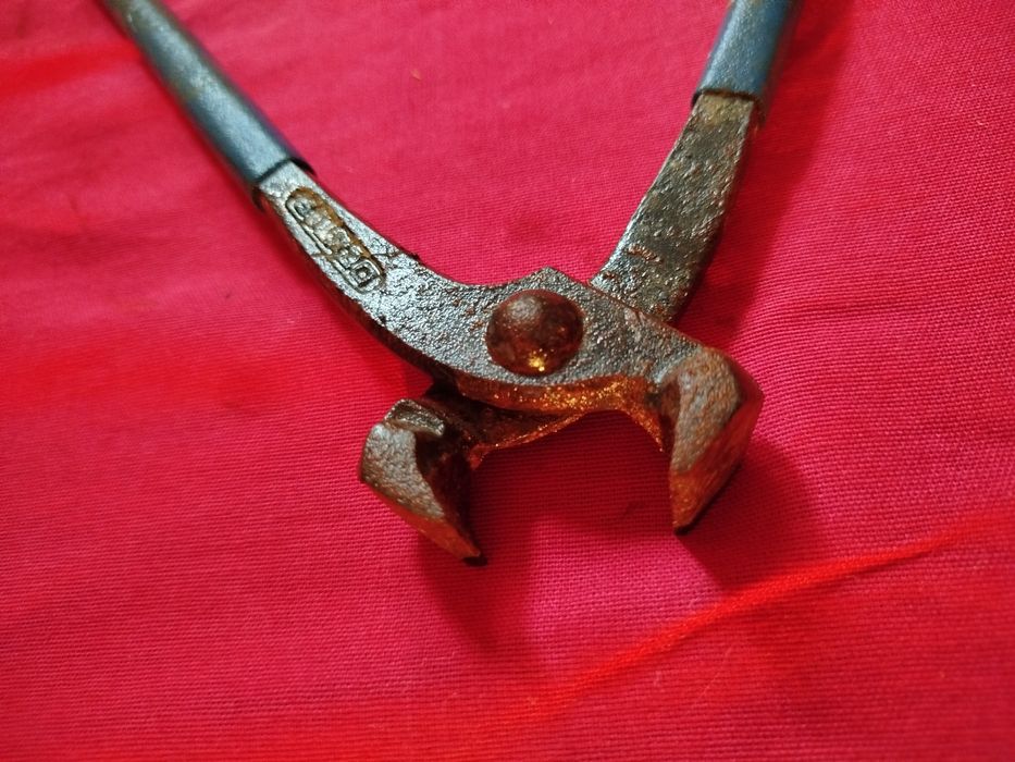 Antigo alicate turques corta arames