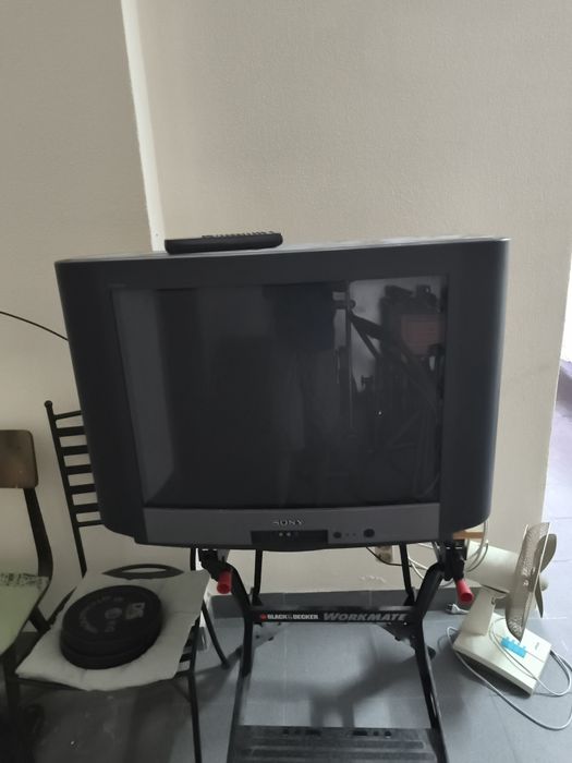 Televisão Sony black Triniton