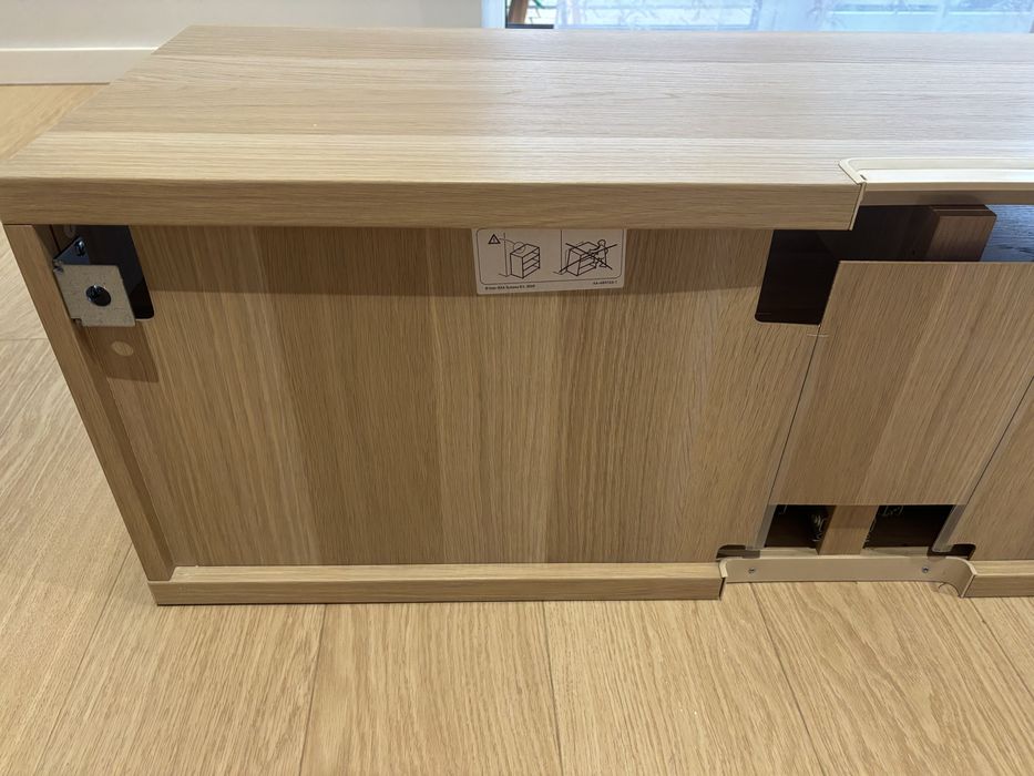 Komoda Ikea Besta szary front