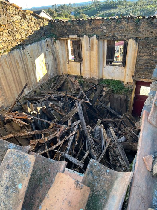 Casa para Restaurar em Chão do Galego [ANÚNCIO ATUALIZADO]