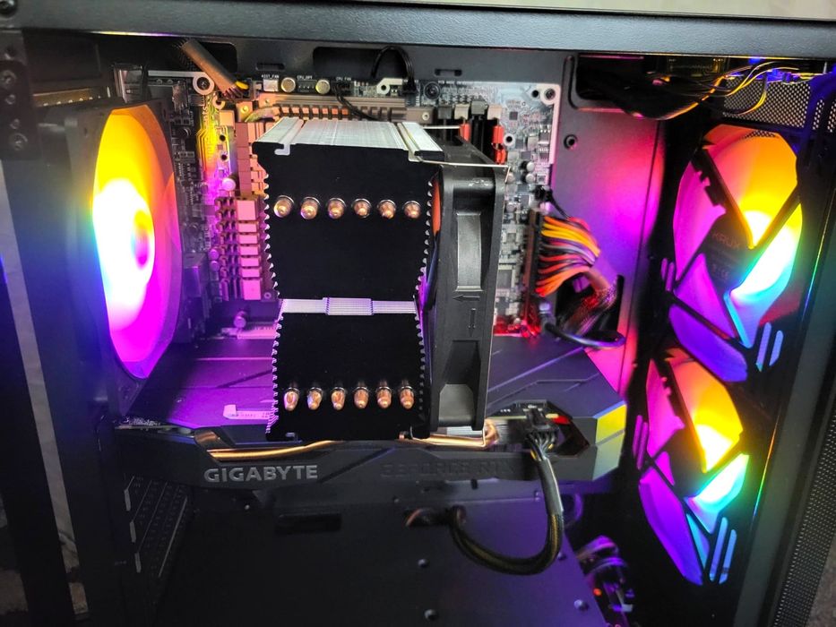 Komputer Gamingowy   i7 / RTX / 16gb ramu / Ssd / win 11  , roblox , Minecraft , cs2  , Fortnite