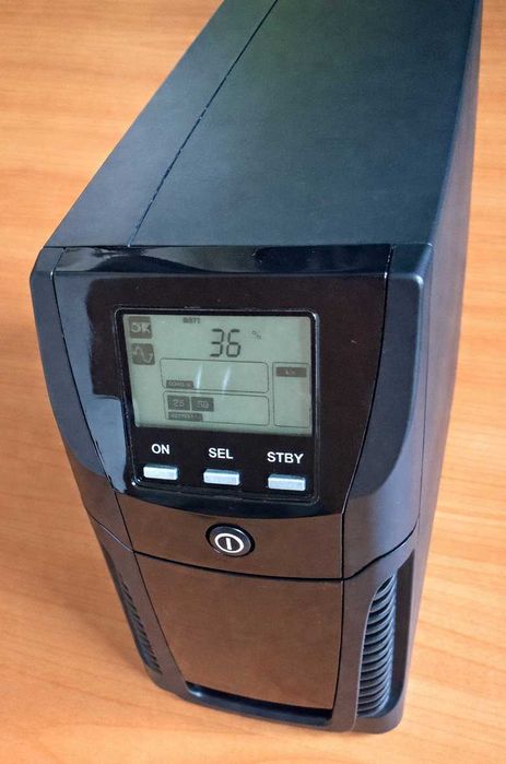 Zasilacz Awaryjny Ups Riello Vision Vst 1100, 880W - 5 sztuk