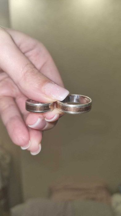 пара обручок американка  21 та 16 срібло з золотими пластинами