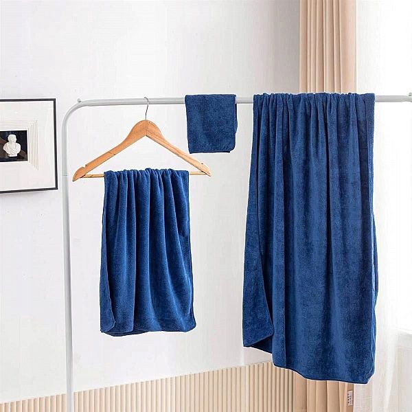 Ręcznik 50x90 Mikrofibra Szybkoschnący Chłonny Active 380g/m2 Granat