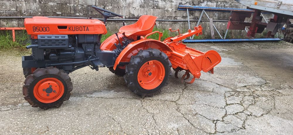 Tratror kubota B5000
