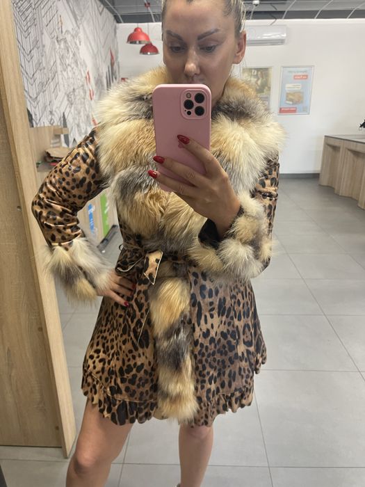 Пальто шкіряне, леопардове з хутром!
