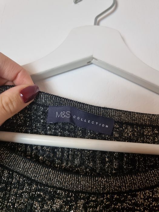 Czarny sweter bluzka damska ze złotą nitką rozmiar M/L Marks & Spencer