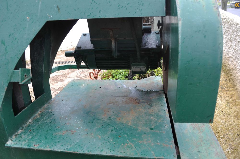 maquina industrial de cortar ferro trifásica