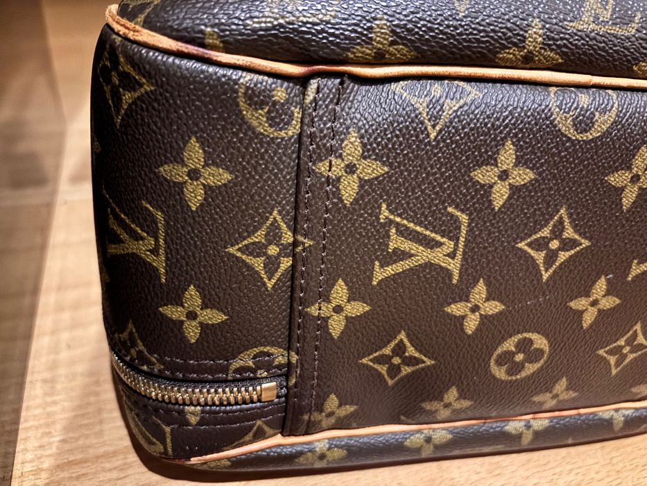 Louis Vuitton Excursion - vintage preloved