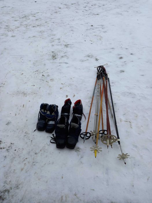 Narty biegowe buty kijki