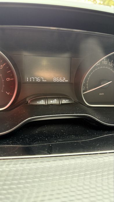 Peugeot 2008 1.2 gasolina ano 2017