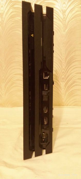 Продам  PS4  pro