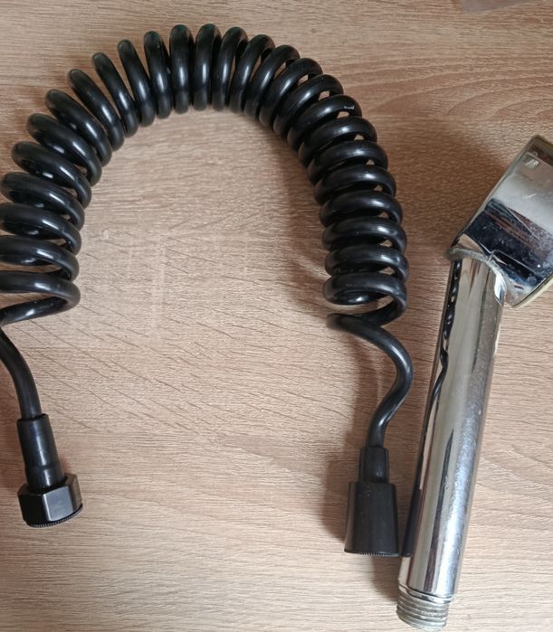 Продам для душа шланг 3 м и плюс лейка