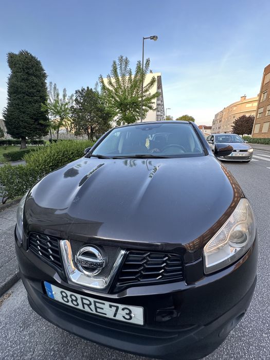 Nissan Qashqai - Carro