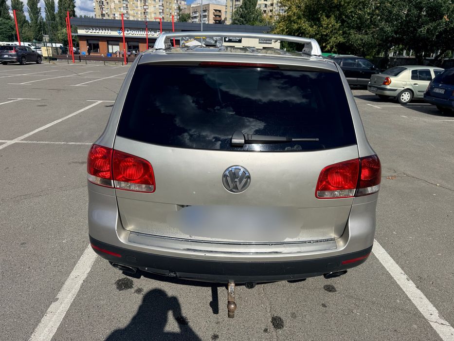 Volkswagen Touareg 5л 2004р