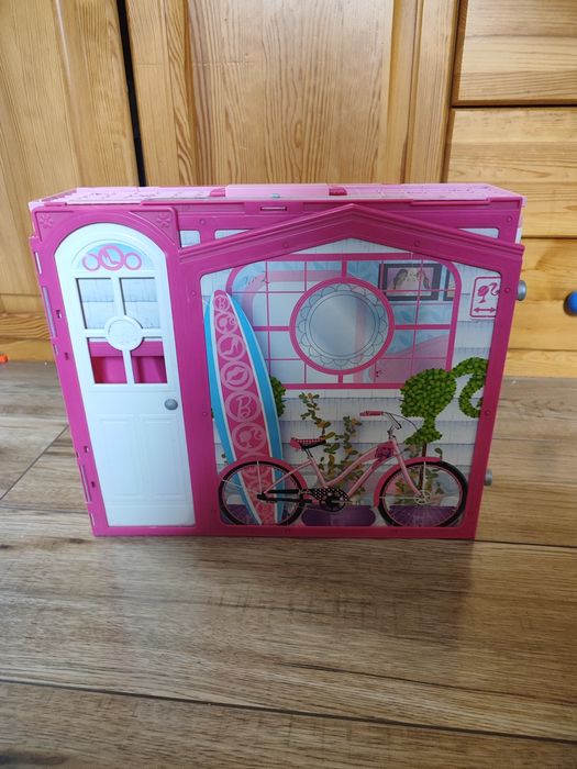 Domek dla lalek barbie wakacyjny walizka zabawka