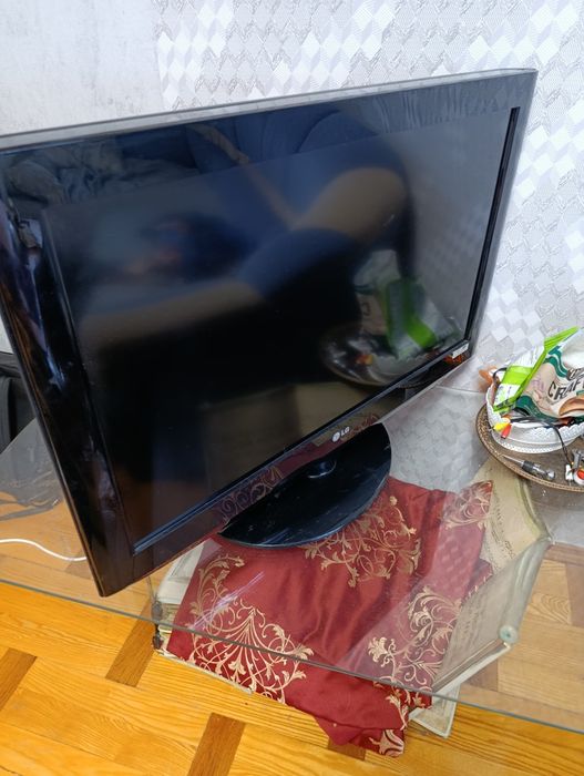 Телевізор  вживаний LG