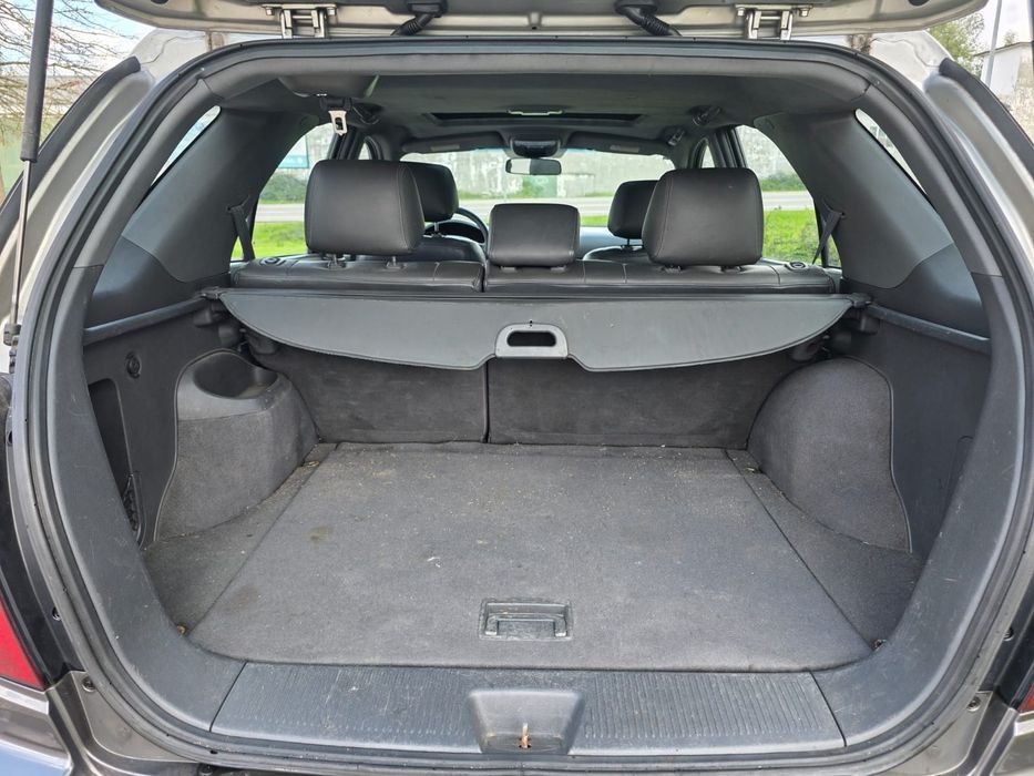Kia Sorento 2002 | 4x4 2.5 Turbo Diesel
​Descrição