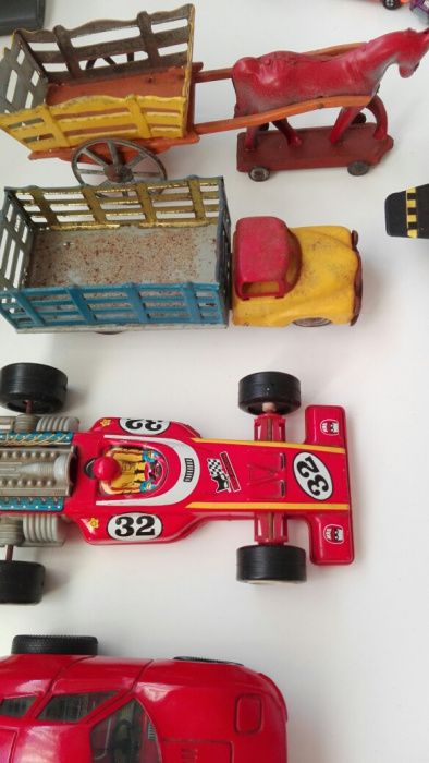 Brinquedos muito antigos