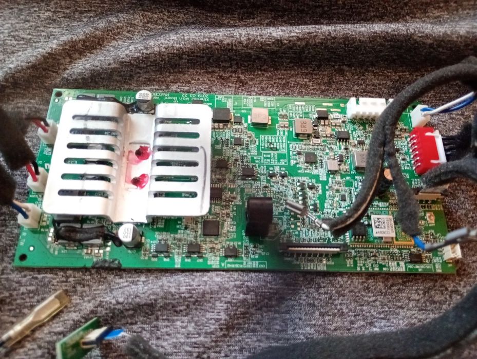 JBL XTREME 2 Płyta główna