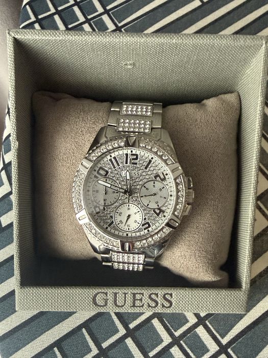 Piekny kobiecy zegarek „Guess Ladies sport”