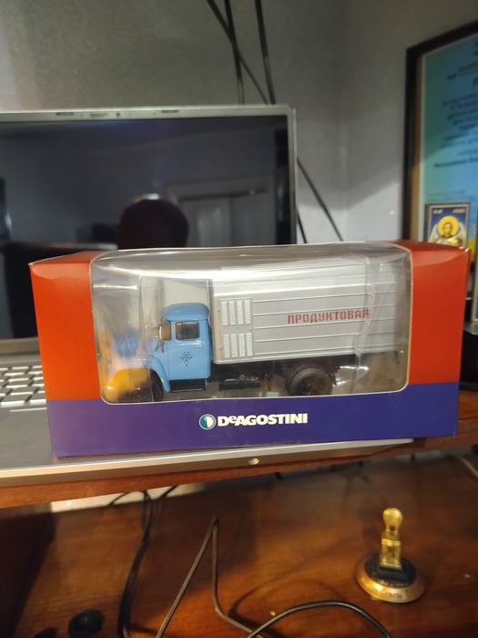 Модель СССР 1:43 ЗИЛ 130 продукти