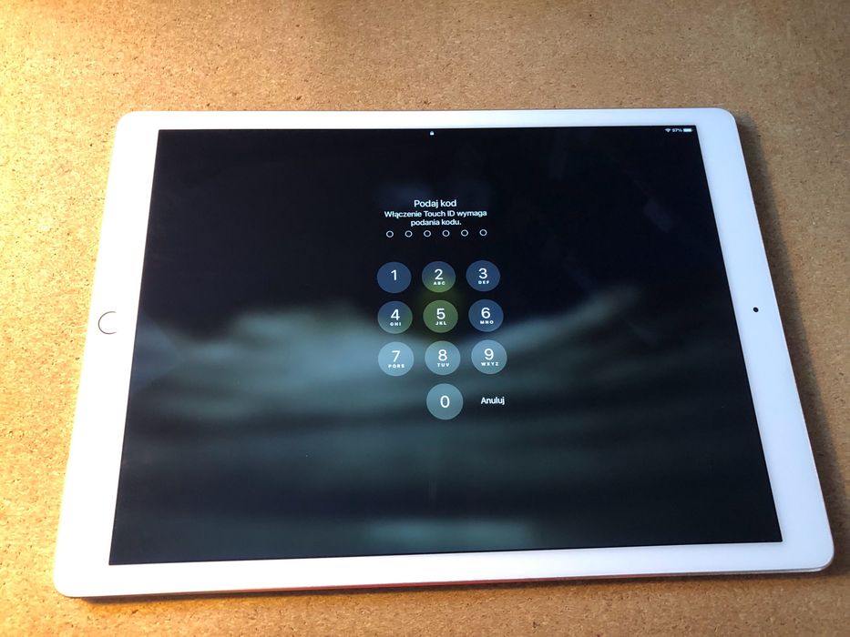 Apple iPad Pro 12,9” (2015) 32GB Wi‑Fi Złoty + akcesoria, stan bdb