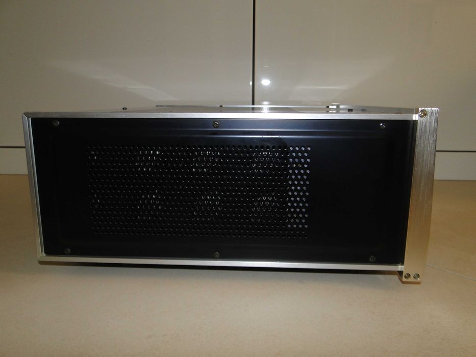 Najwyższej Klasy Wzmacniacz Stereo ACCUPHASE P-300.Ideał.Mega Okazja