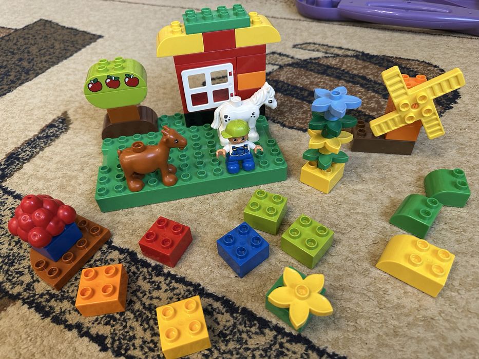 Лего дупло