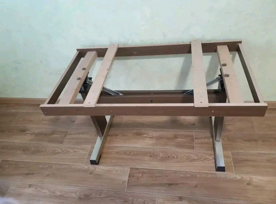 Стол без столешни