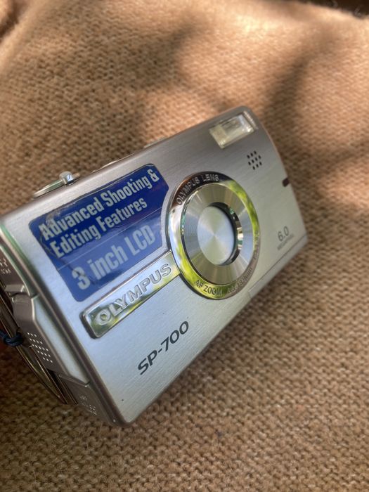Фотоапарат Olympus-700