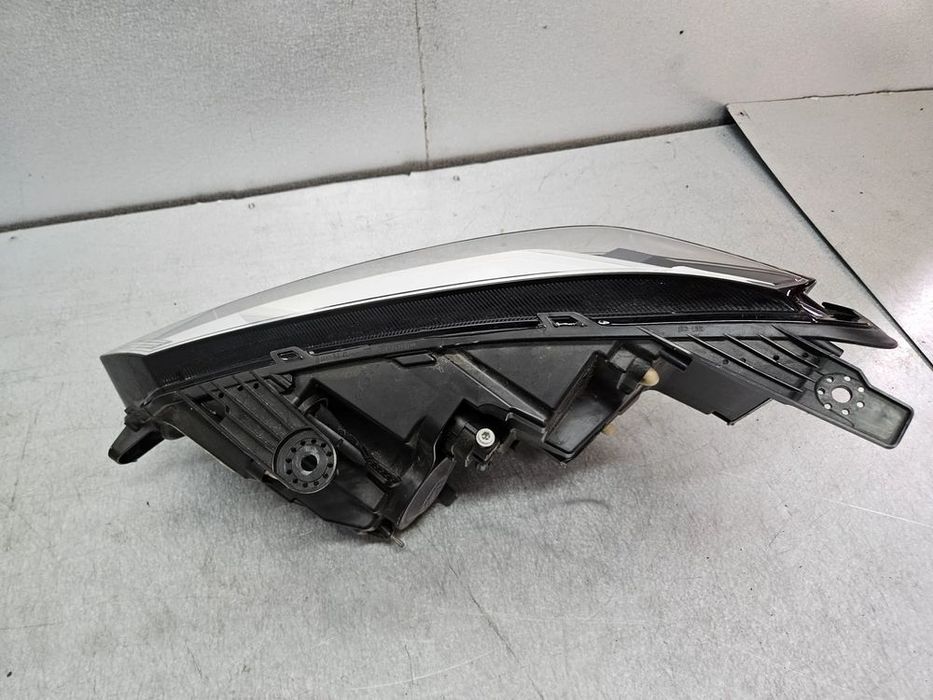 dacia sandero iii lampa przód