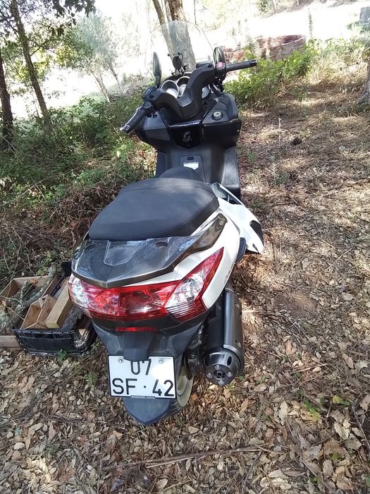 Farol traseiro(Stop) Kymco Downtown 125i.  2016