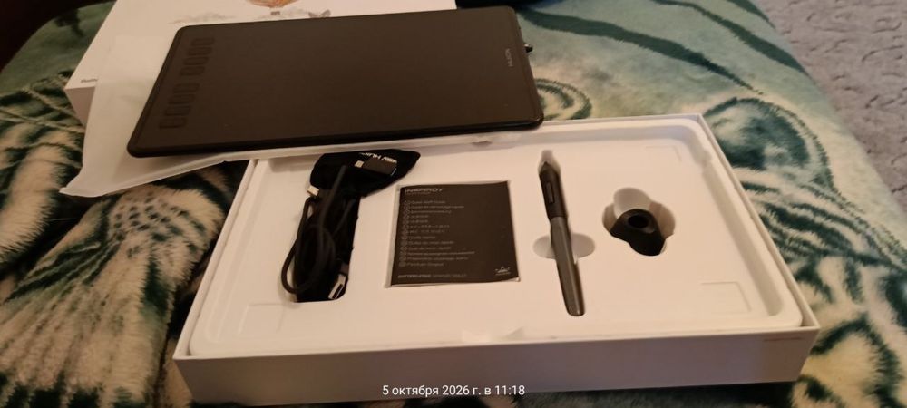 Графічний планшет Huion Inspiroy H950P+рукавиця