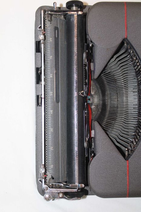 Máquina de escrever Hermes "Baby" anos 50\60