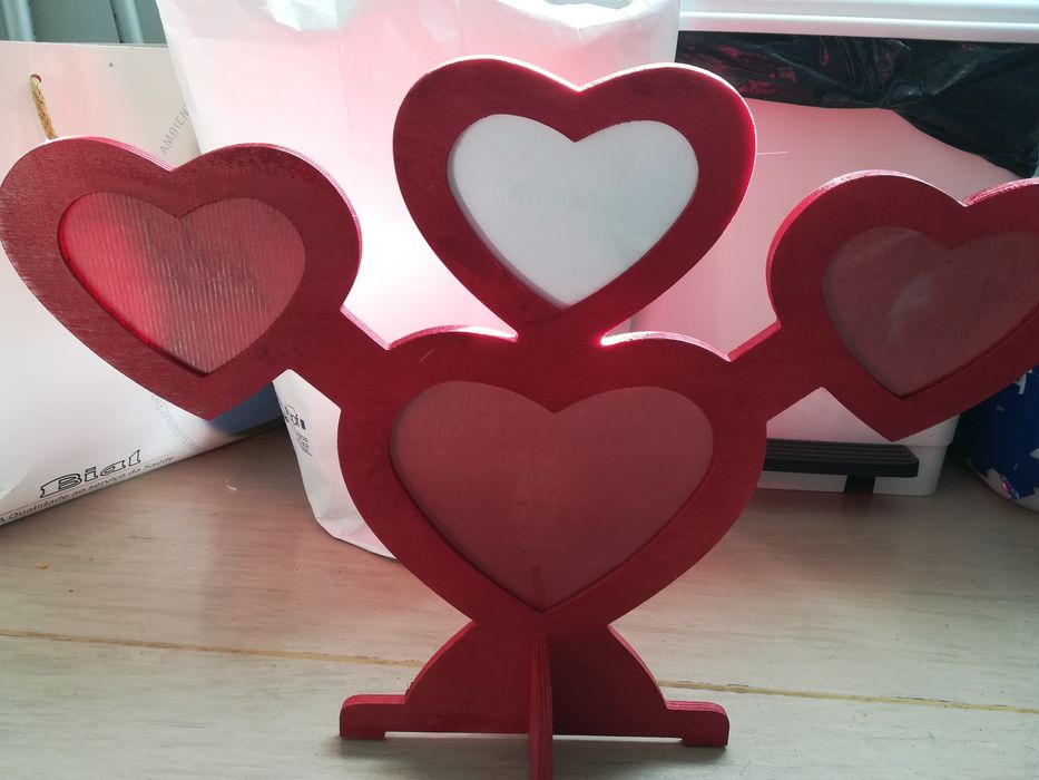 Porta Fotos aos corações