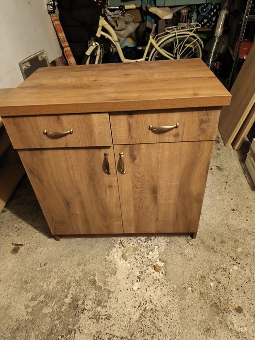 Szafka kuchenna.         .