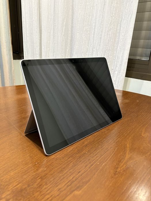 Microsoft Surface Go 2 8GB/128GB + Teclado + Rato Microsoft