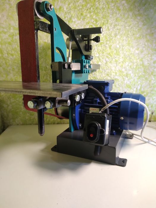 Гріндер стрічковий